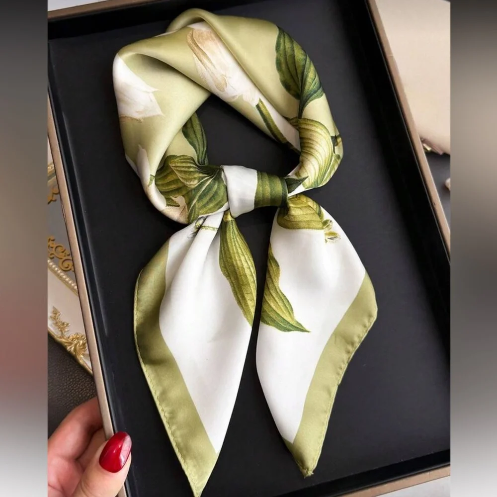 Floral Green Scarf S96
